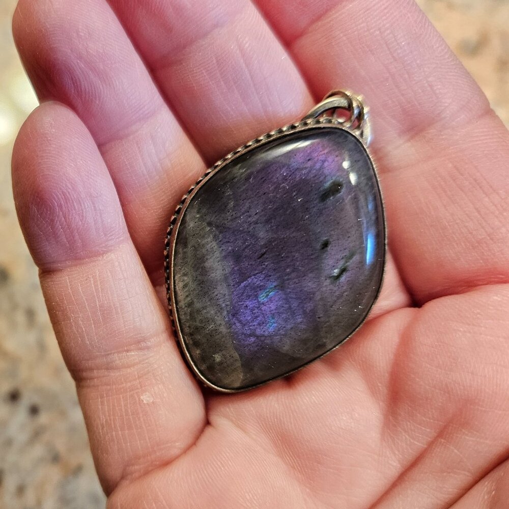 Purple Labradorite Pendant